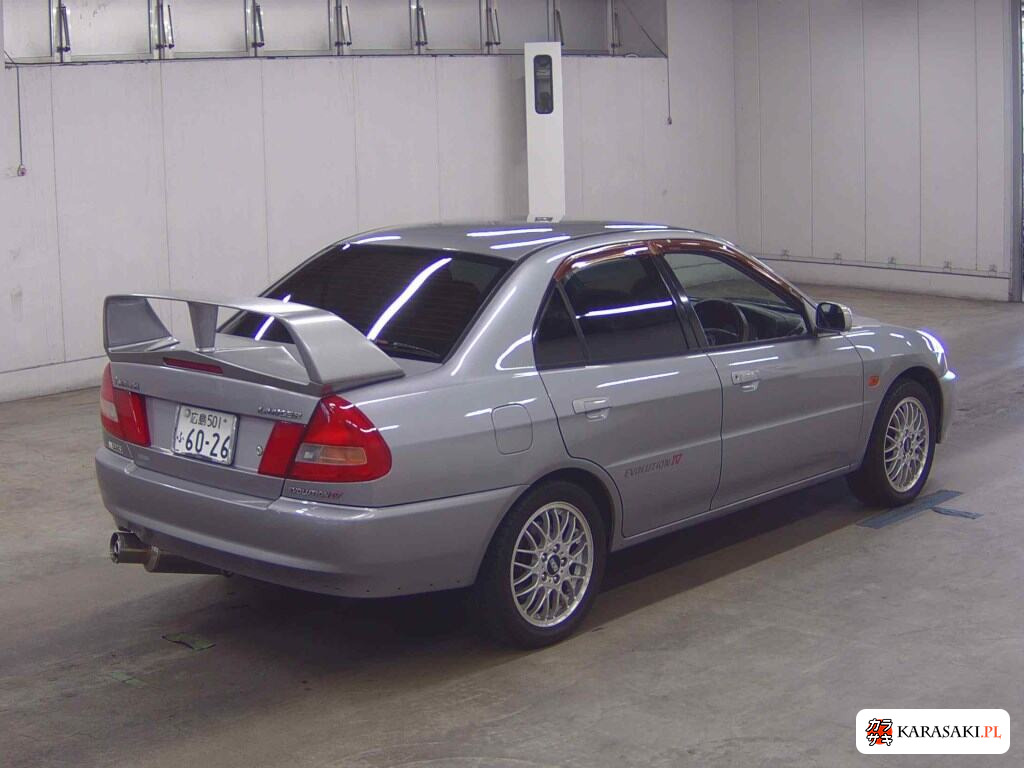 Mitsubishi Lancer 1996 z aukcji japońskiej