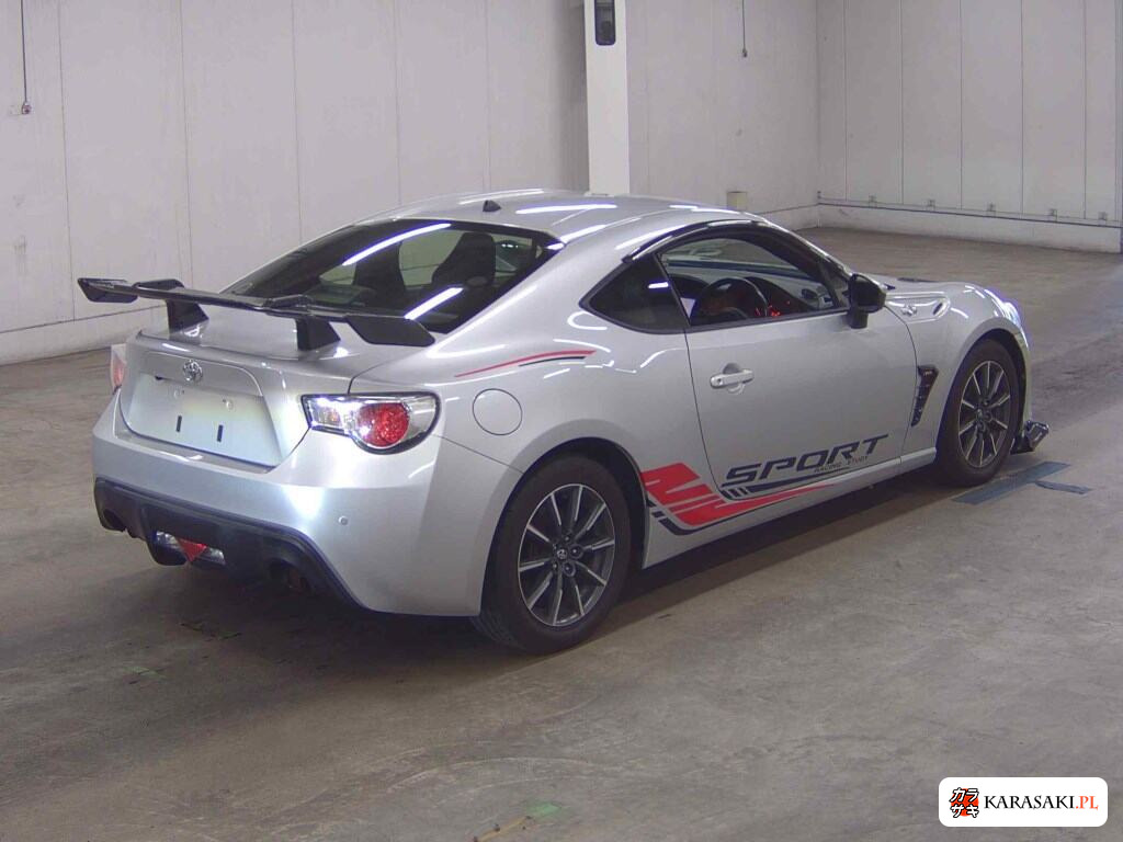 Toyota 86 2013 z aukcji japońskiej