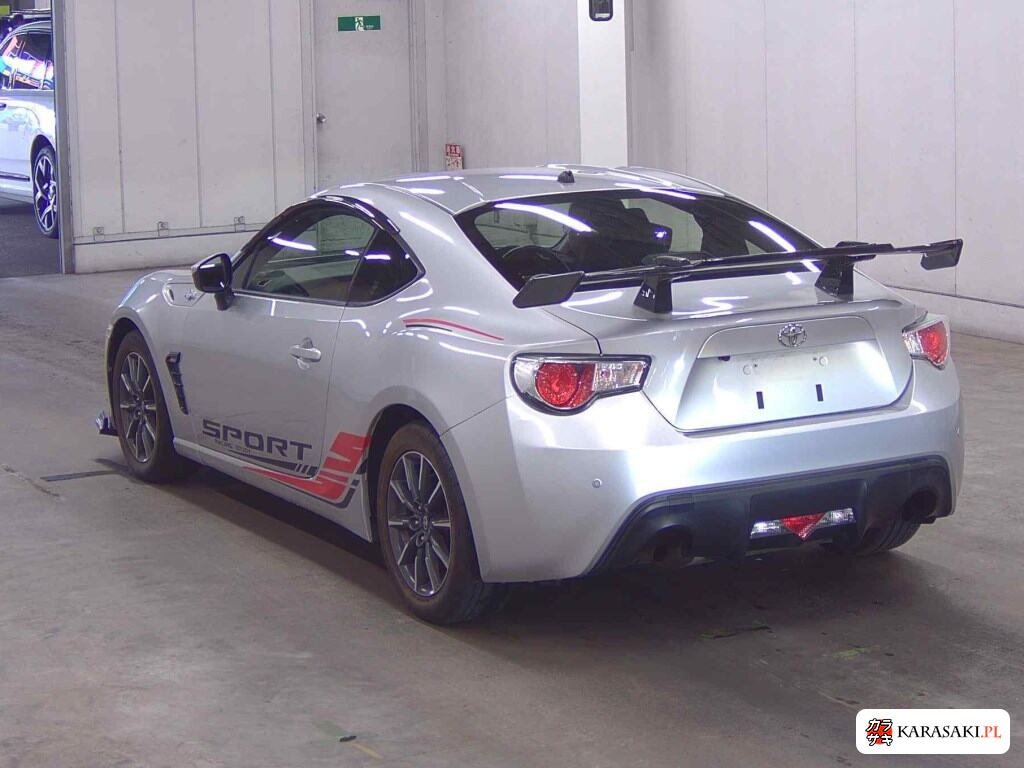Toyota 86 2013 z aukcji japońskiej