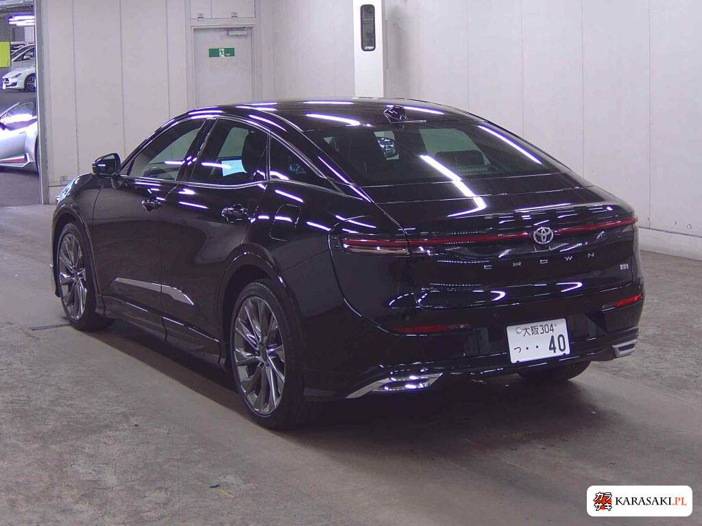 Toyota Crown Crossover 2024 z aukcji japońskiej