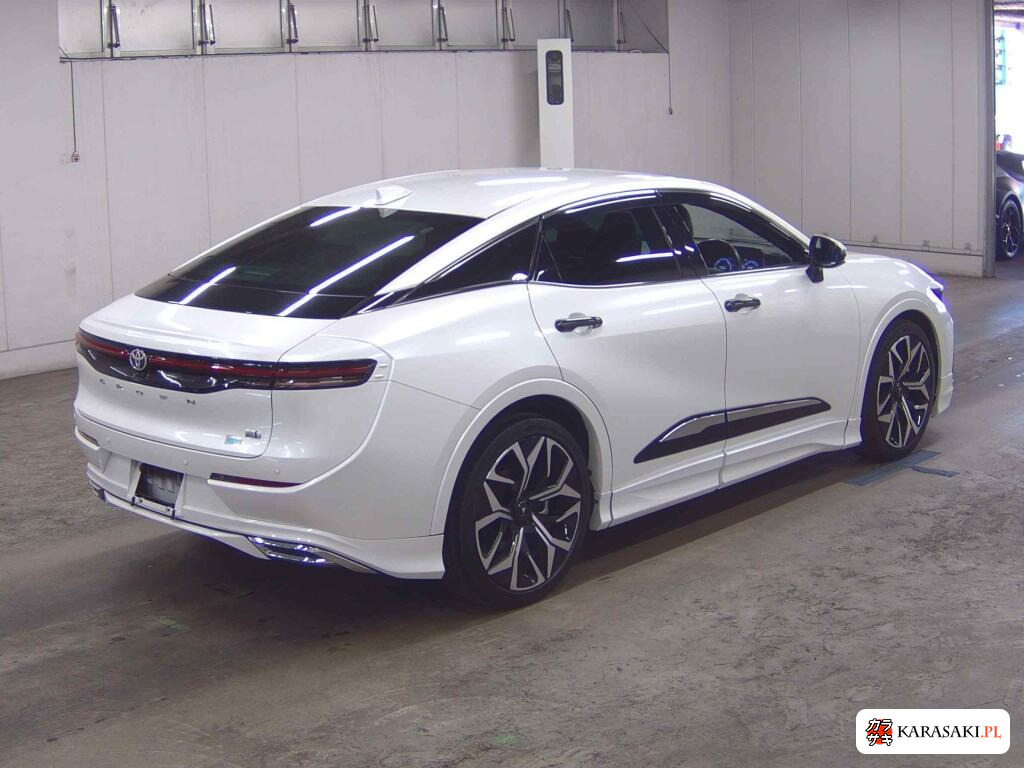 Toyota Crown Crossover 2023 z aukcji japońskiej