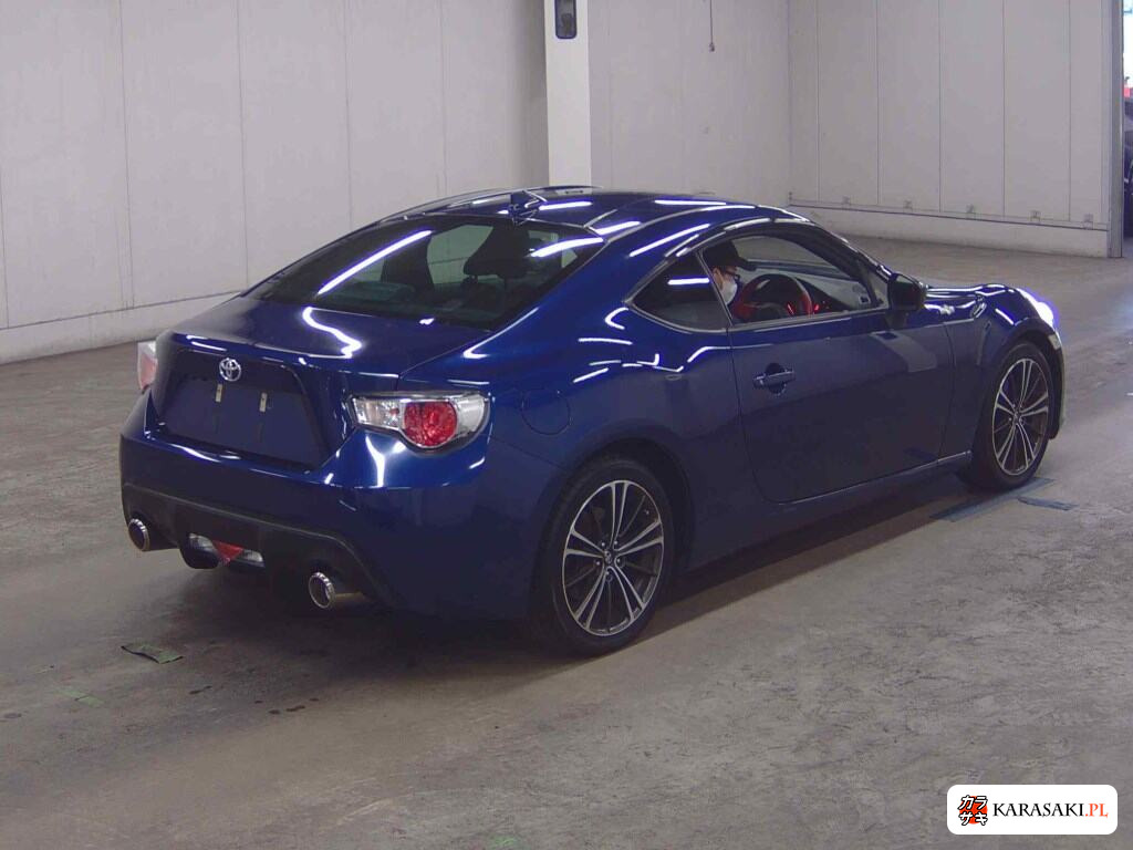 Toyota 86 2015 z aukcji japońskiej
