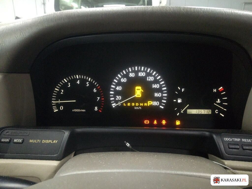 Toyota Crown 1999 z aukcji japońskiej