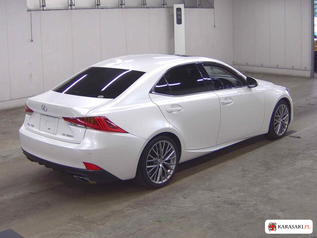 Lexus Is 2016 z aukcji japońskiej