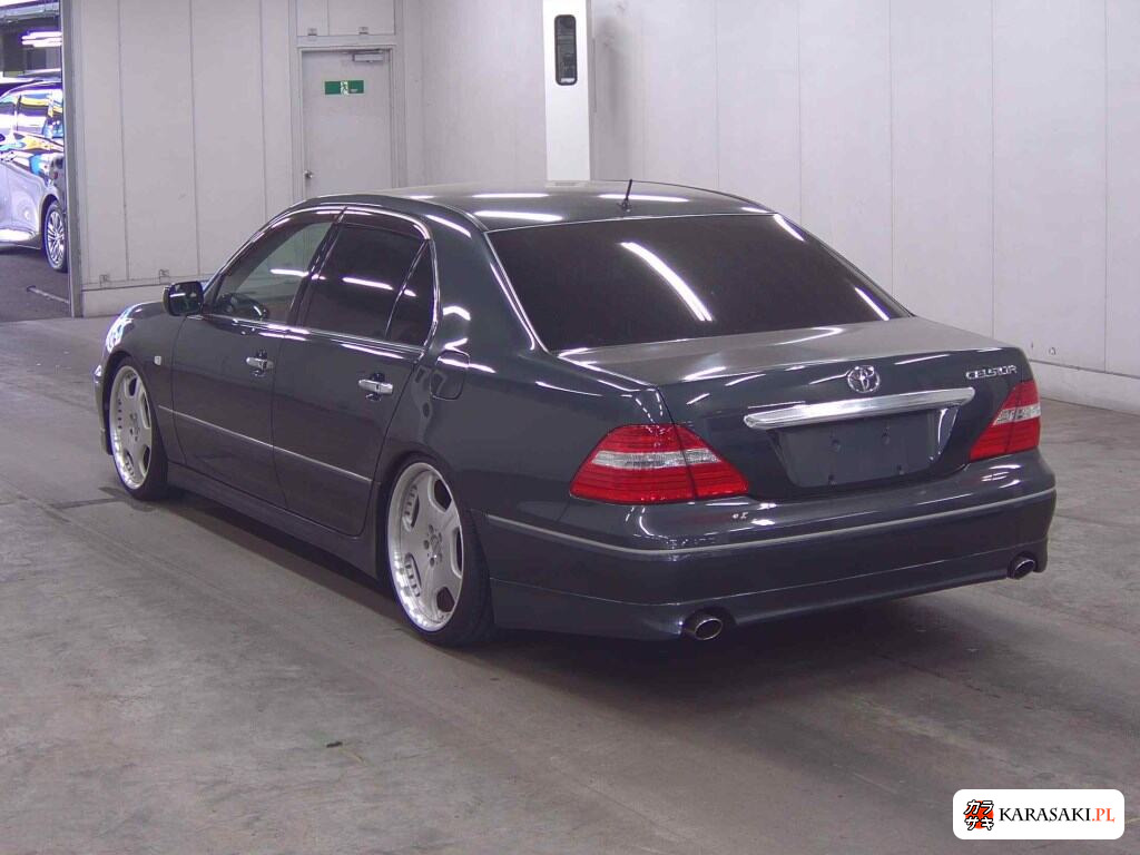 Toyota Celsior 2004 z aukcji japońskiej
