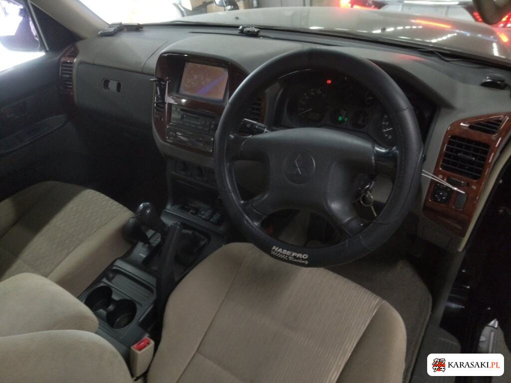 Mitsubishi Pajero 2004 z aukcji japońskiej