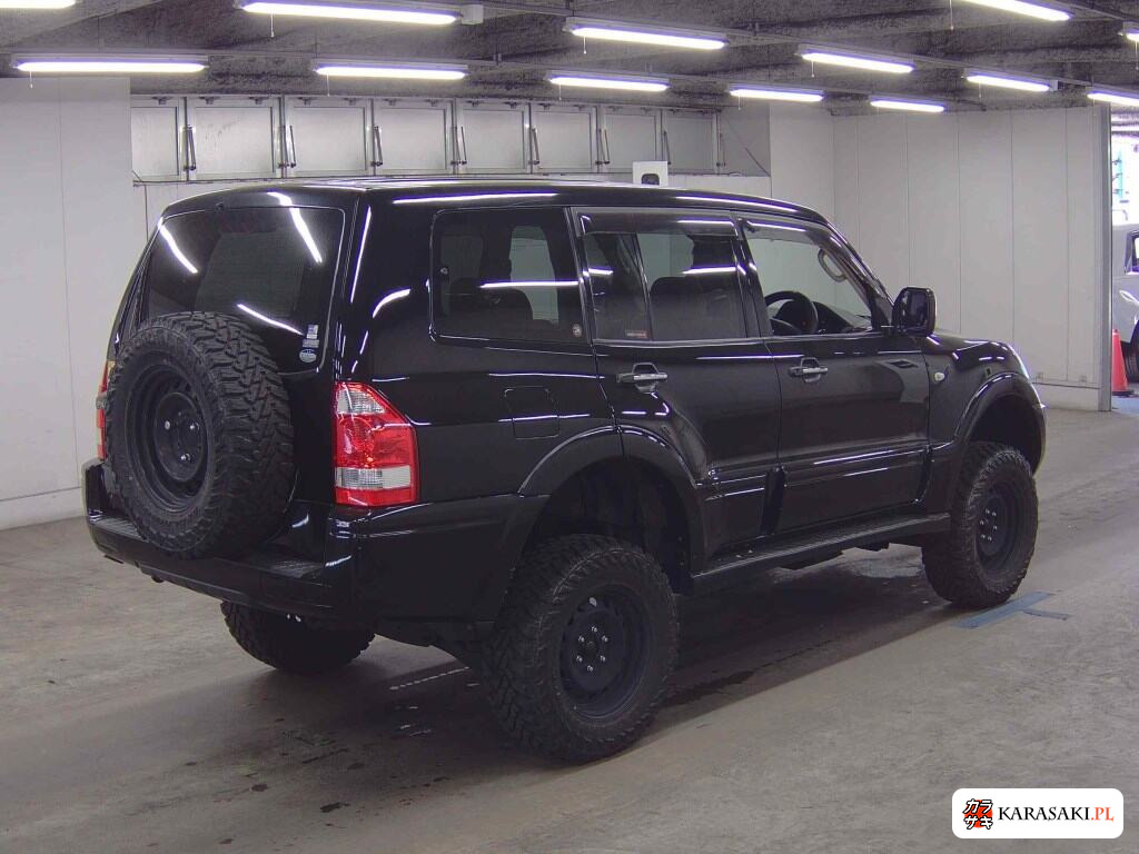 Mitsubishi Pajero 2004 z aukcji japońskiej