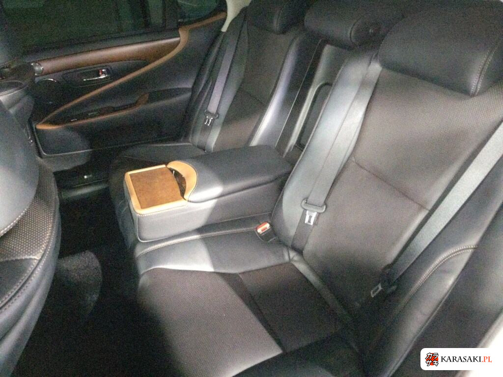 Lexus LS 2011 z aukcji japońskiej
