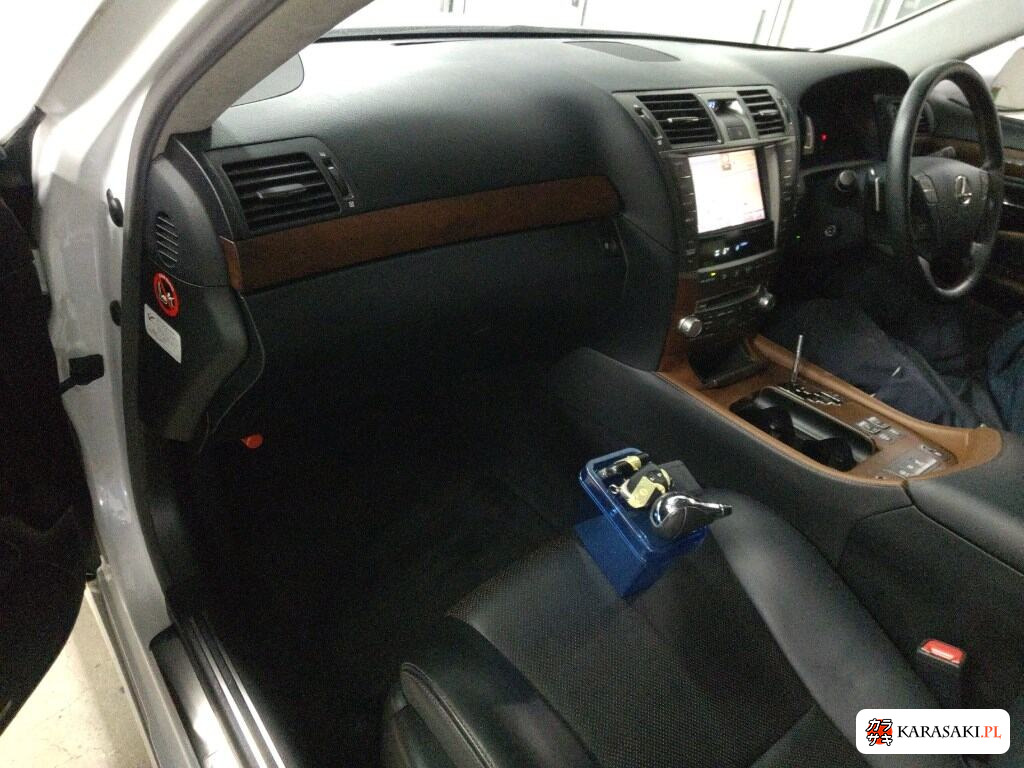 Lexus LS 2011 z aukcji japońskiej