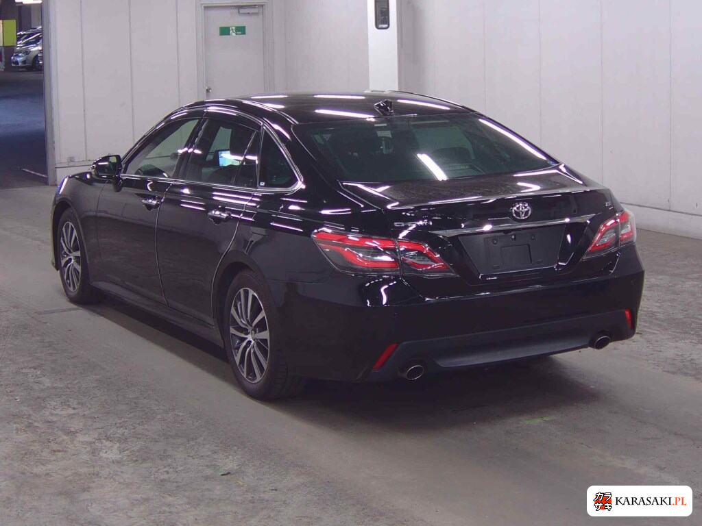 Toyota Crown 2019 z aukcji japońskiej