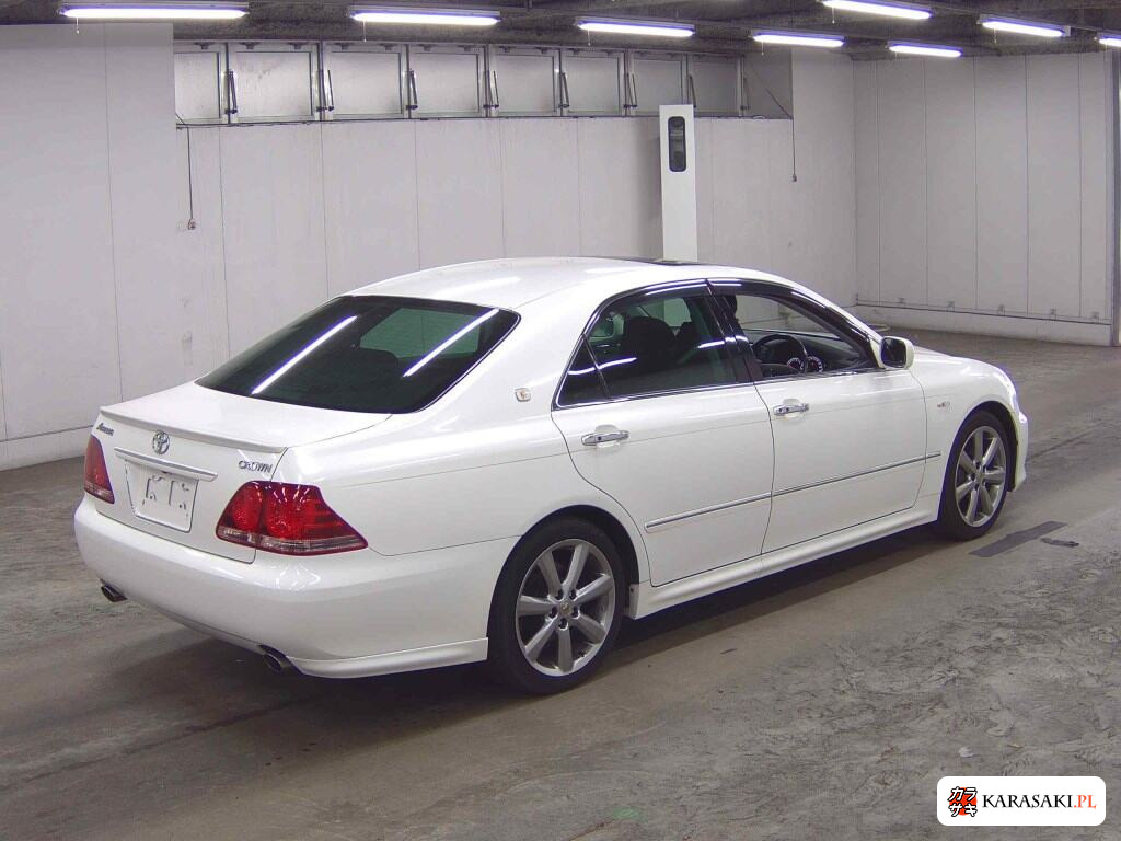 Toyota Crown 2006 z aukcji japońskiej