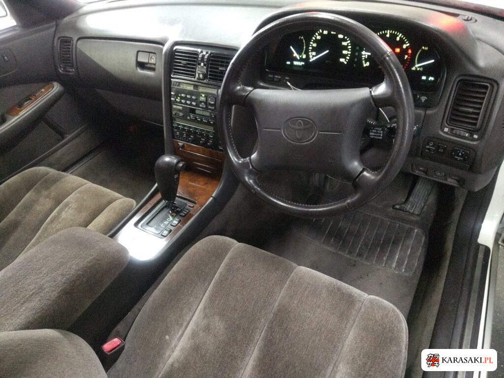 Toyota Celsior 1993 z aukcji japońskiej
