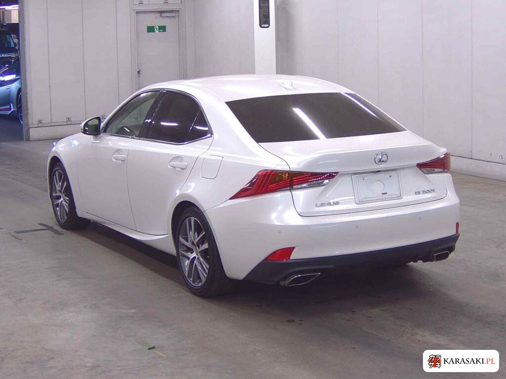 Lexus Is 2017 z aukcji japońskiej