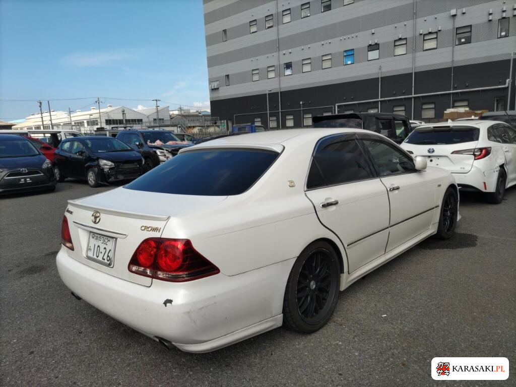 Toyota Crown 2006 z aukcji japońskiej