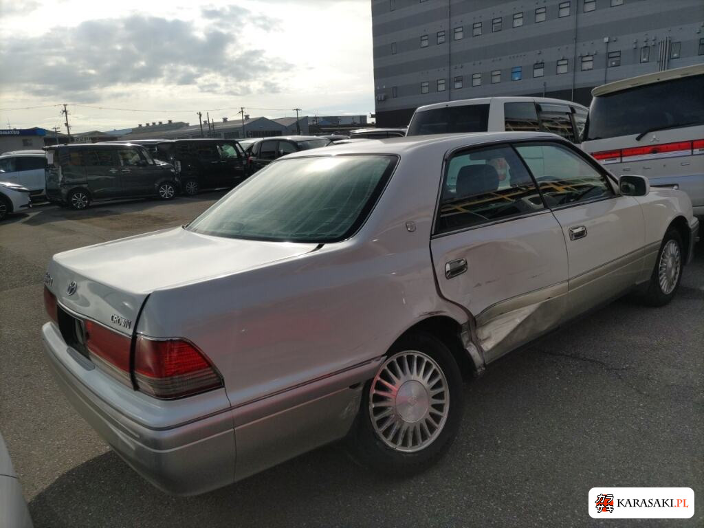 Toyota Crown 1998 z aukcji japońskiej