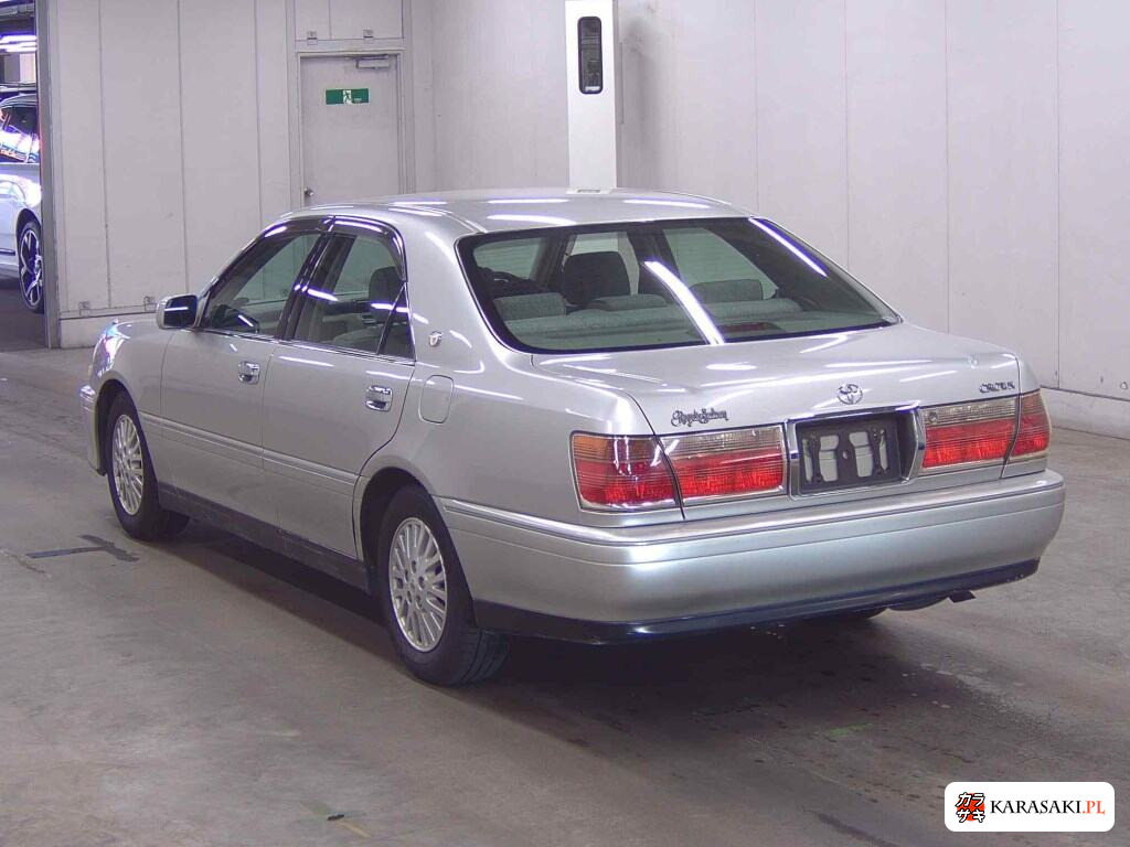 Toyota Crown 2000 z aukcji japońskiej