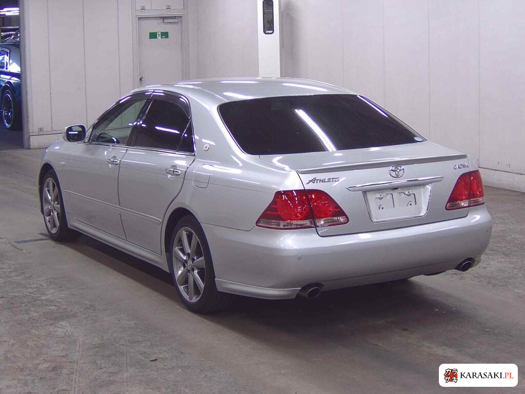 Toyota Crown 2005 z aukcji japońskiej