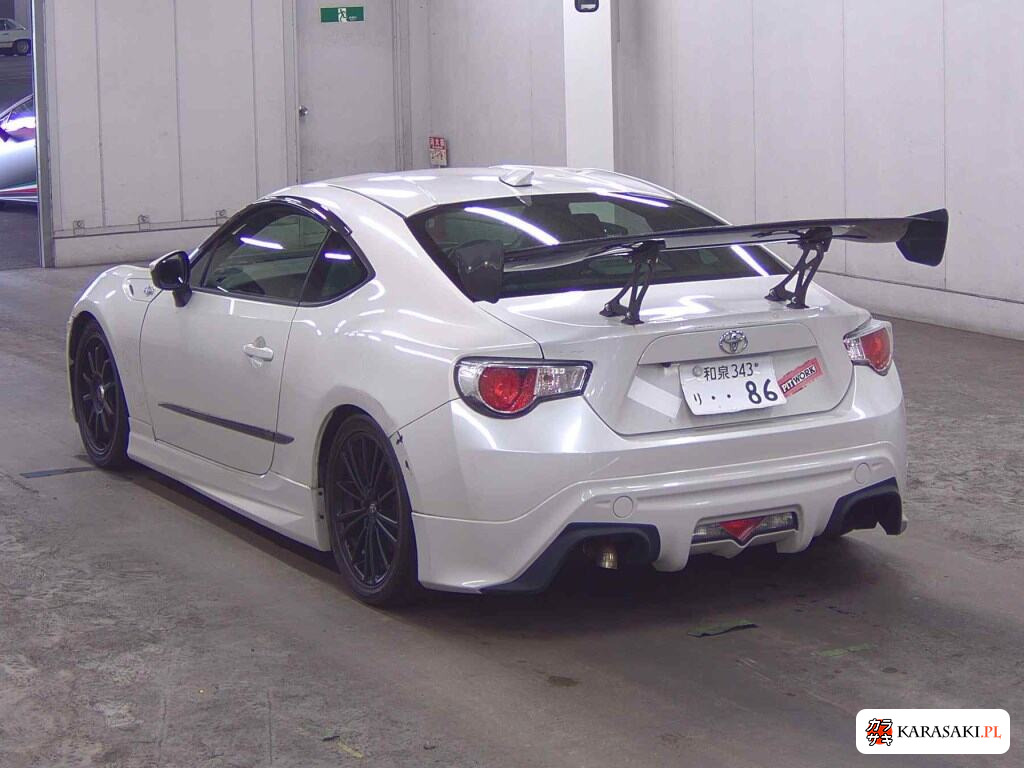 Toyota 86 2012 z aukcji japońskiej