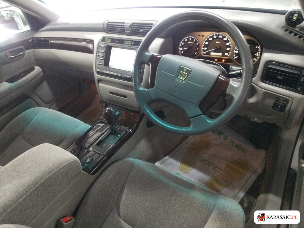Toyota Crown 2001 z aukcji japońskiej