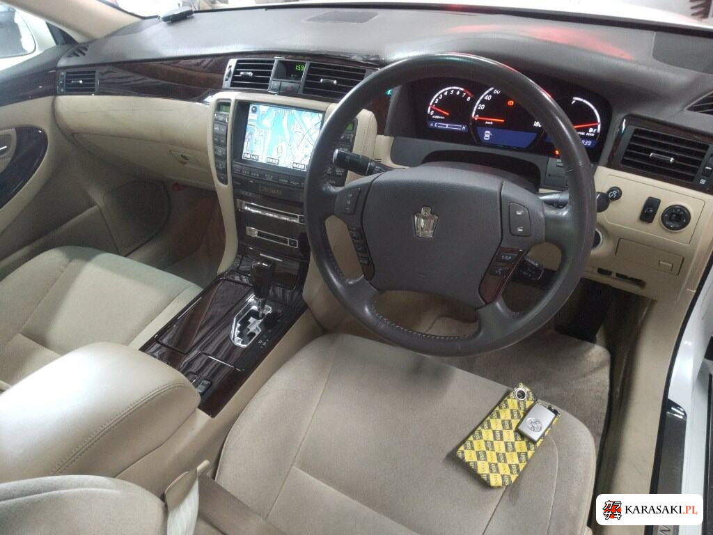 Toyota Crown 2007 z aukcji japońskiej