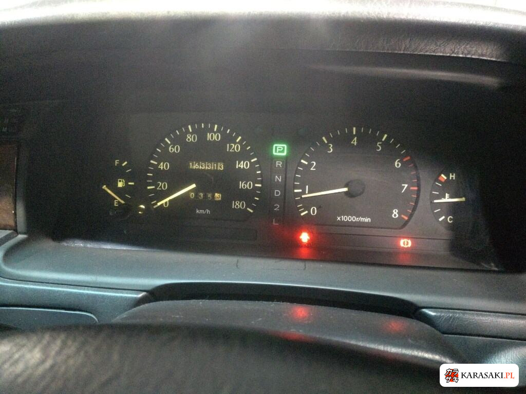 Toyota Crown 1998 z aukcji japońskiej