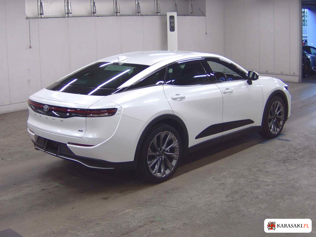 Toyota Crown Crossover 2023 z aukcji japońskiej
