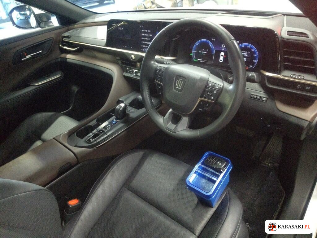 Toyota Crown Crossover 2023 z aukcji japońskiej