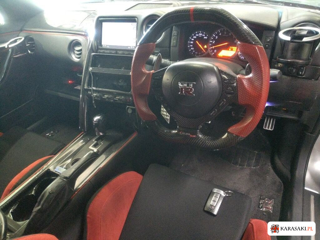 Nissan GT-R 2008 z aukcji japońskiej
