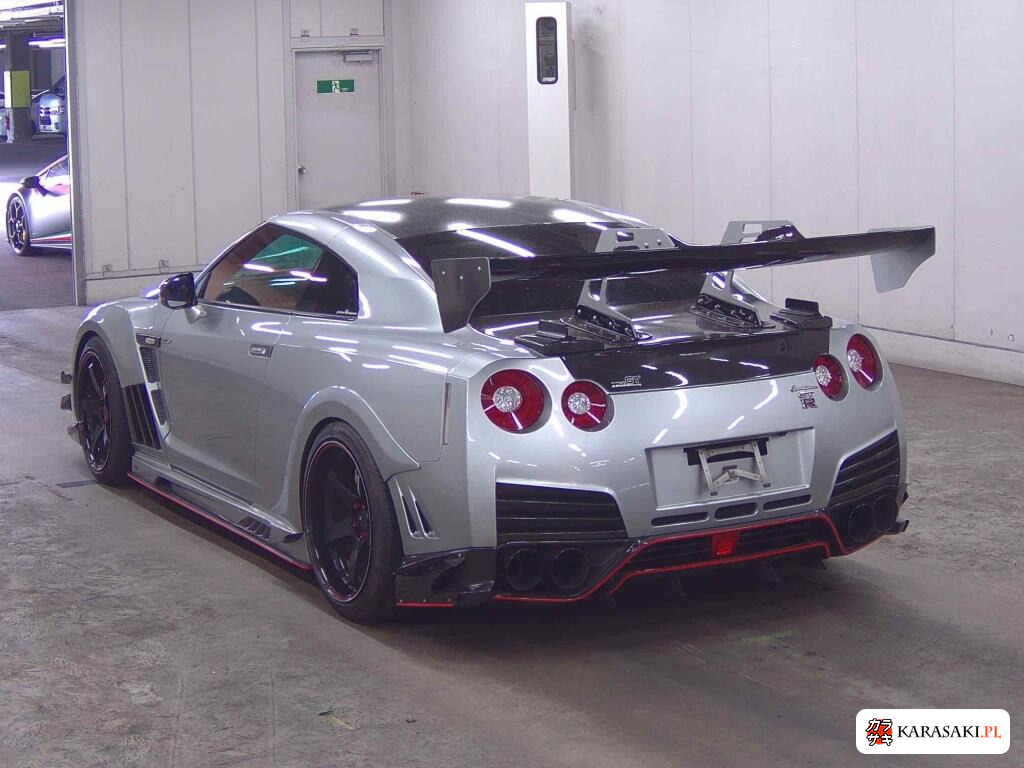 Nissan GT-R 2008 z aukcji japońskiej