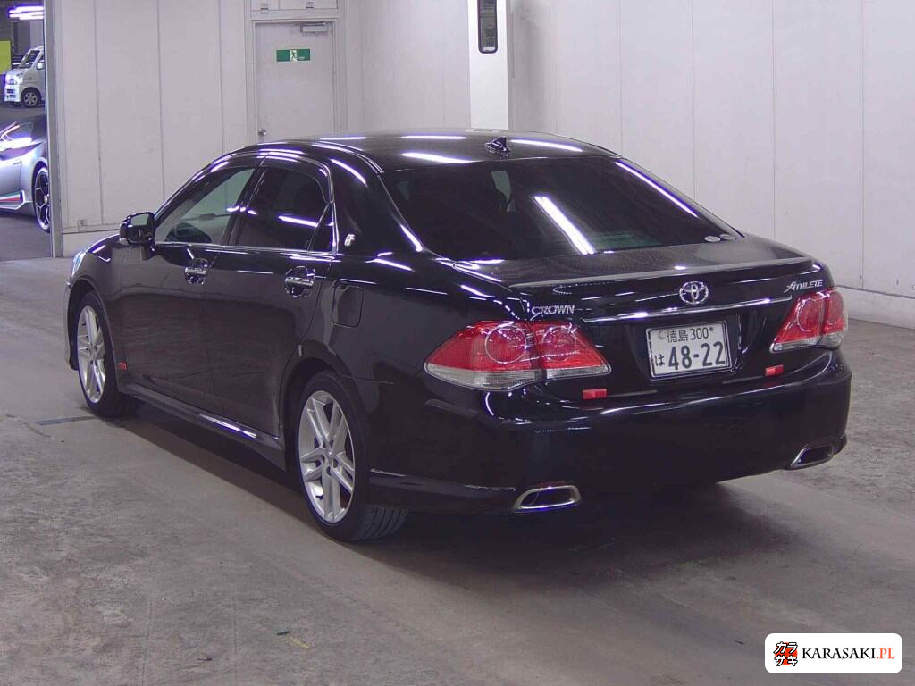 Toyota Crown 2011 z aukcji japońskiej