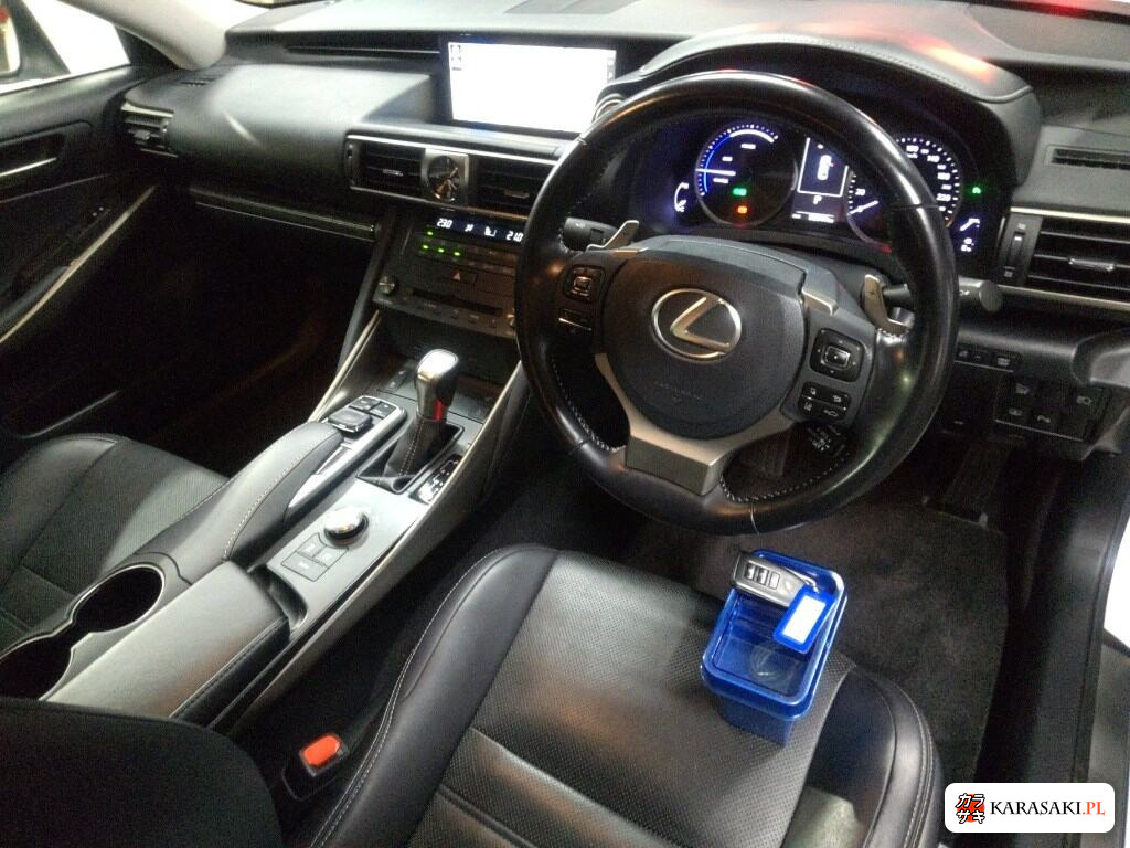 Lexus Is 2019 z aukcji japońskiej