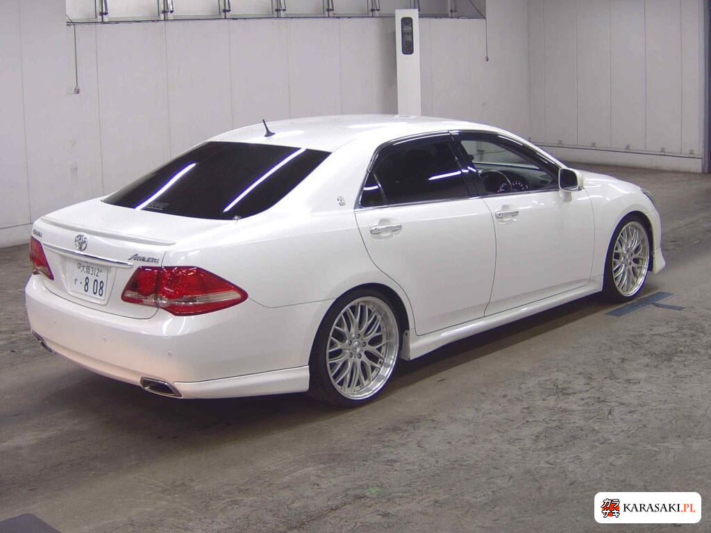 Toyota Crown 2009 z aukcji japońskiej