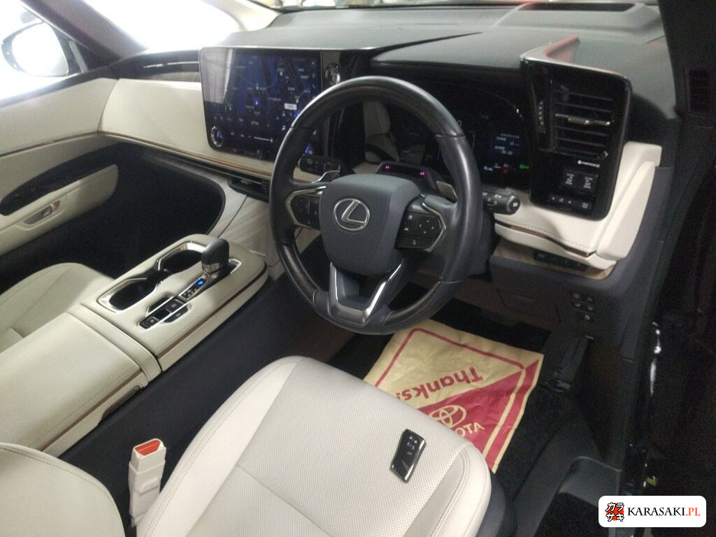 Lexus LM 2025 z aukcji japońskiej