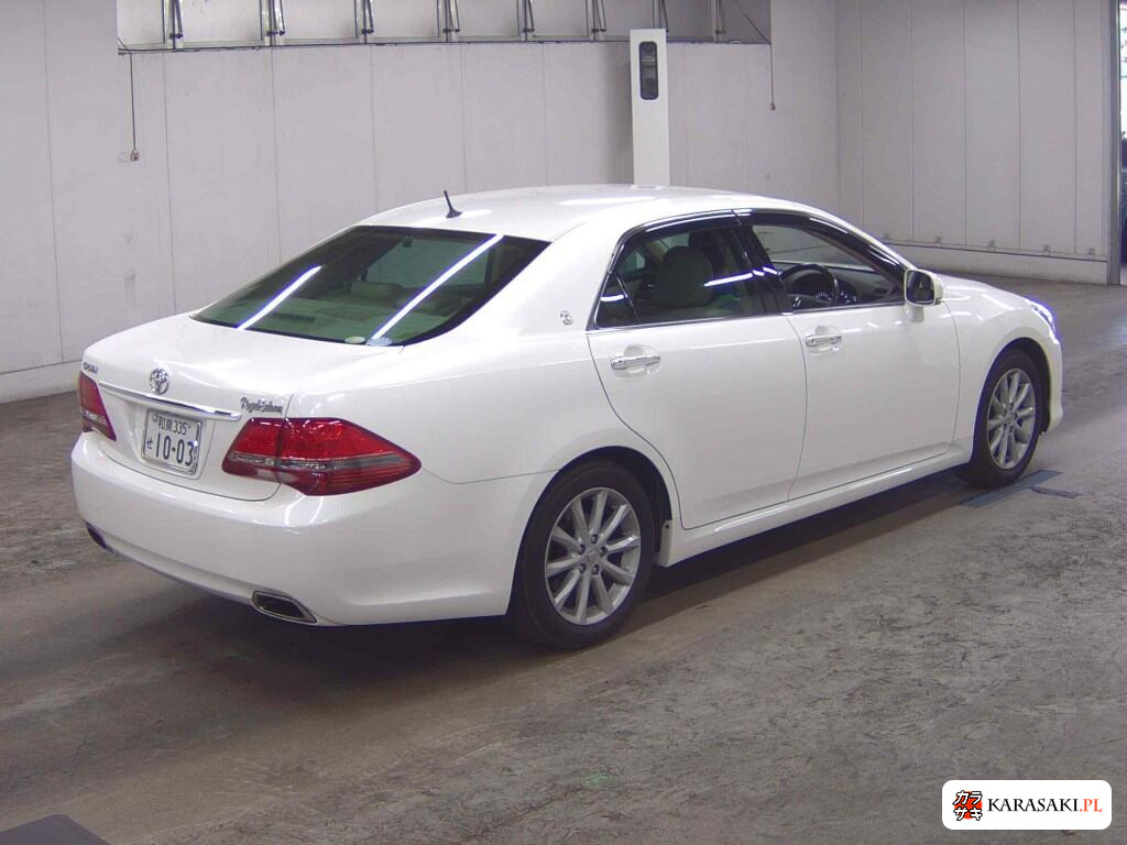Toyota Crown 2009 z aukcji japońskiej