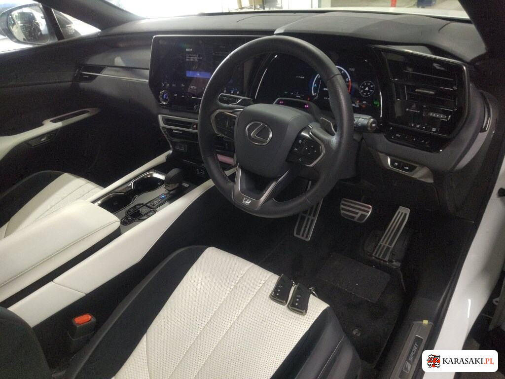 Lexus RX 2025 z aukcji japońskiej