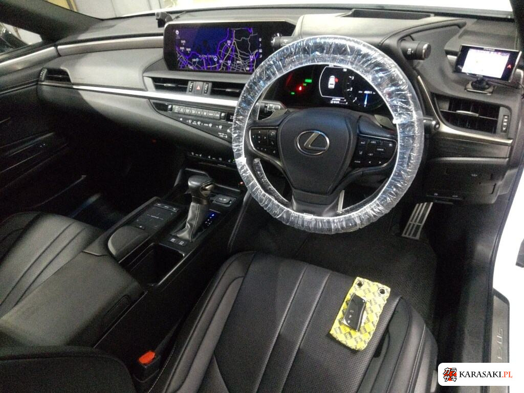 Lexus Es 2019 z aukcji japońskiej
