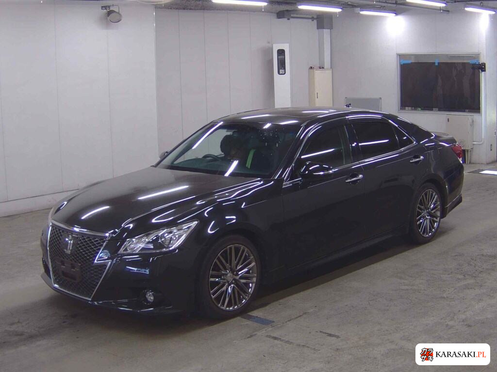 Toyota Crown 2015 z aukcji japońskiej