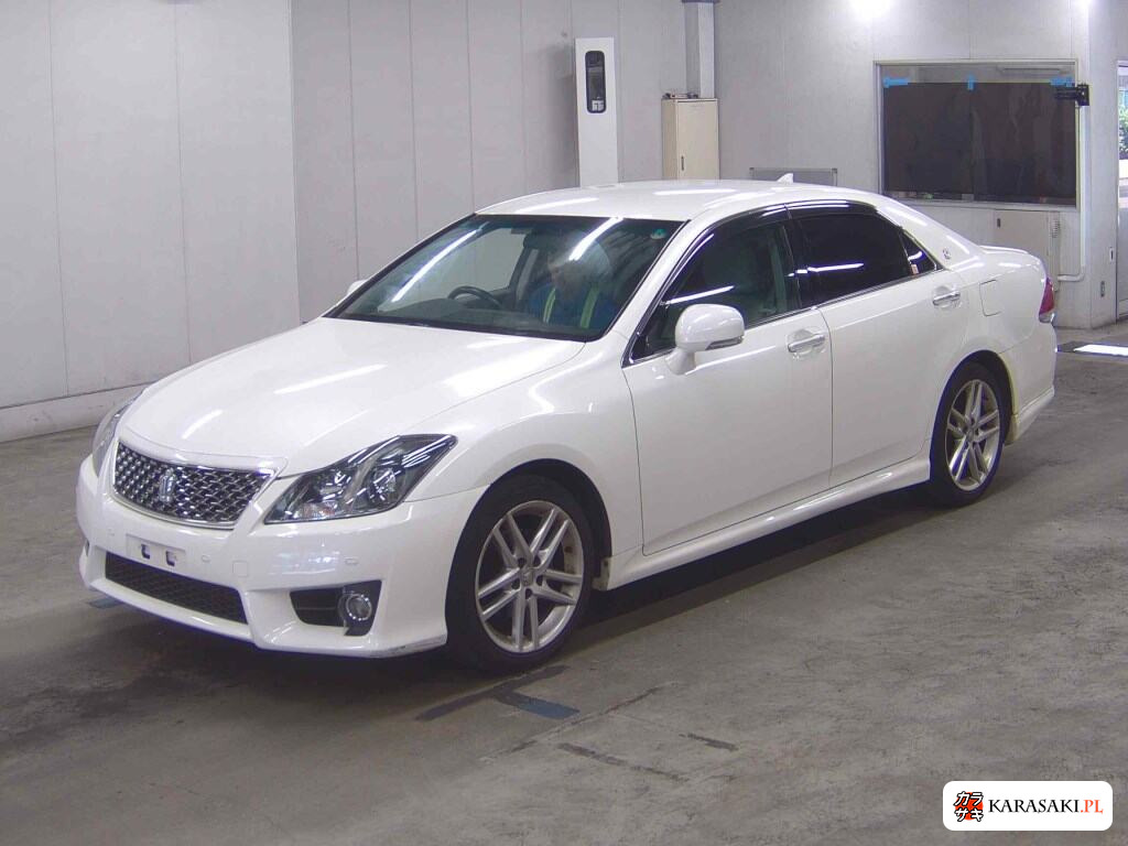 Toyota Crown 2011 z aukcji japońskiej