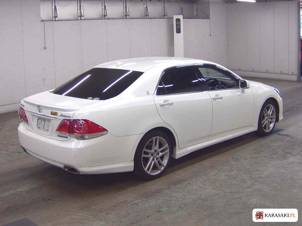 Toyota Crown 2011 z aukcji japońskiej
