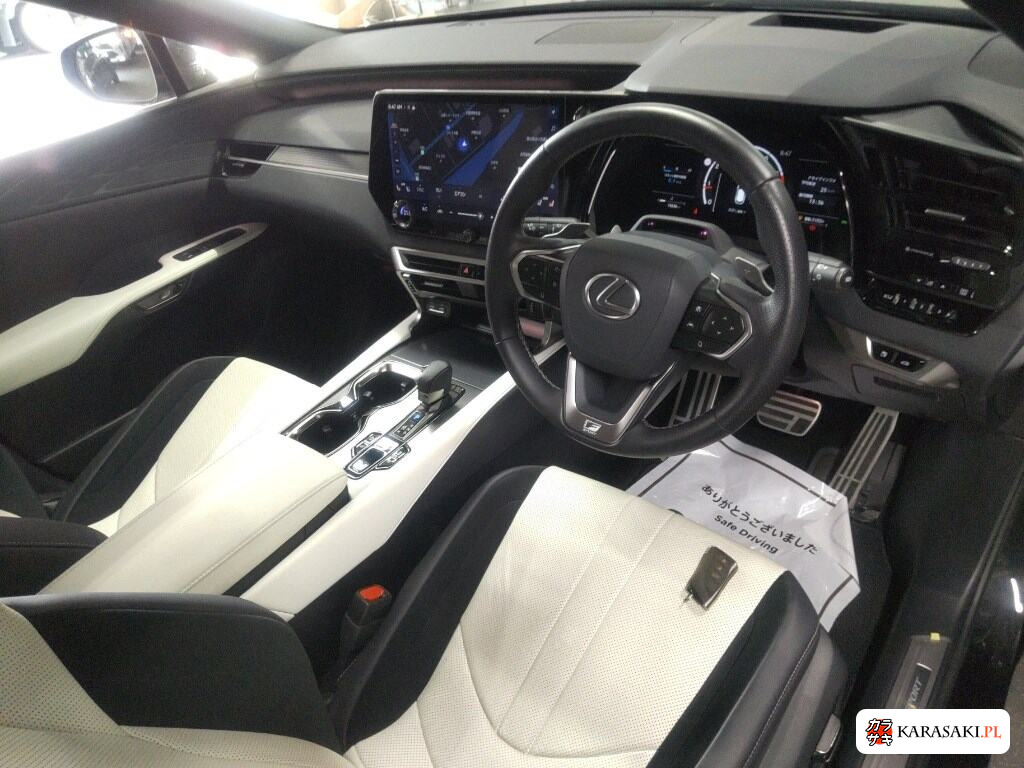 Lexus RX 2025 z aukcji japońskiej