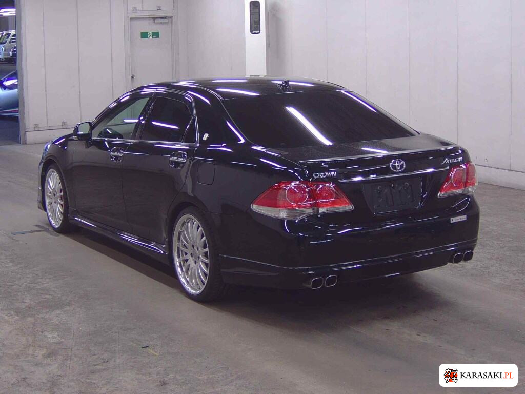 Toyota Crown 2011 z aukcji japońskiej