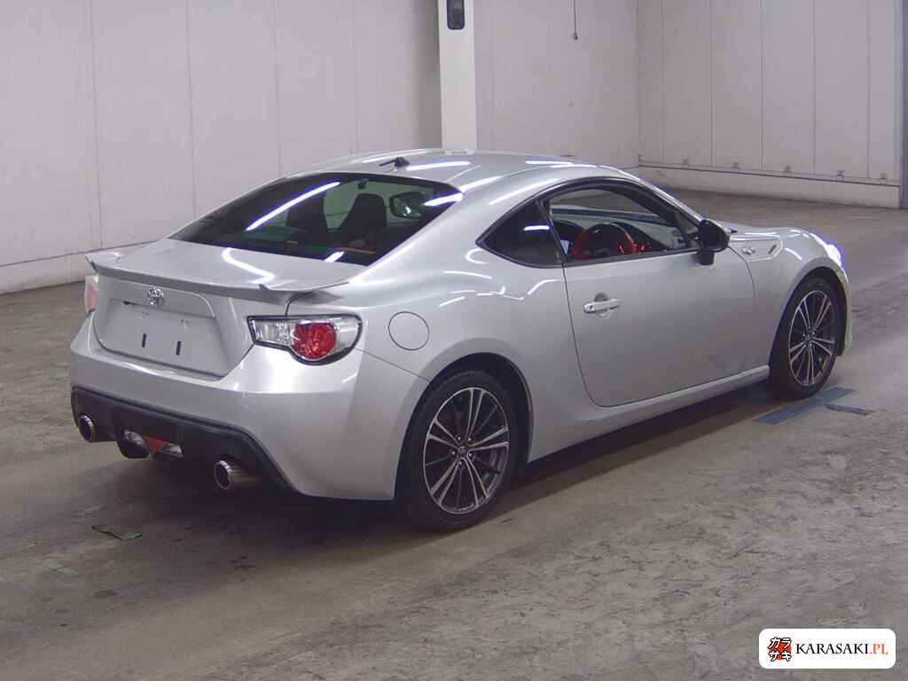 Toyota 86 2013 z aukcji japońskiej