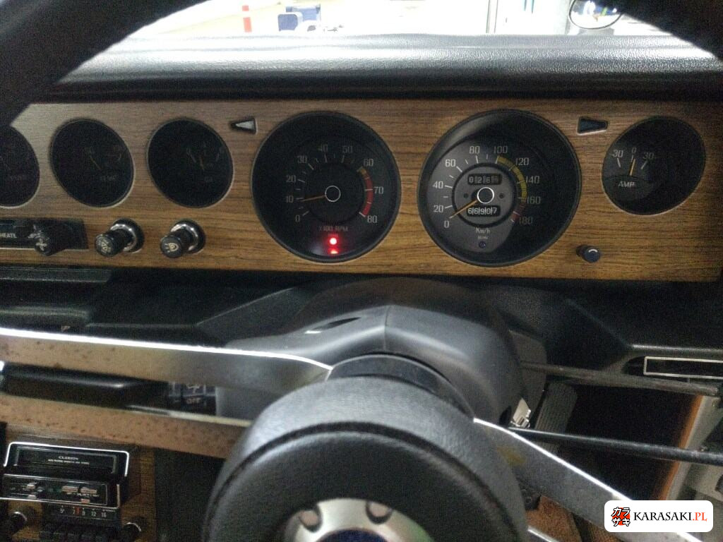 Nissan Skyline 1973 z aukcji japońskiej