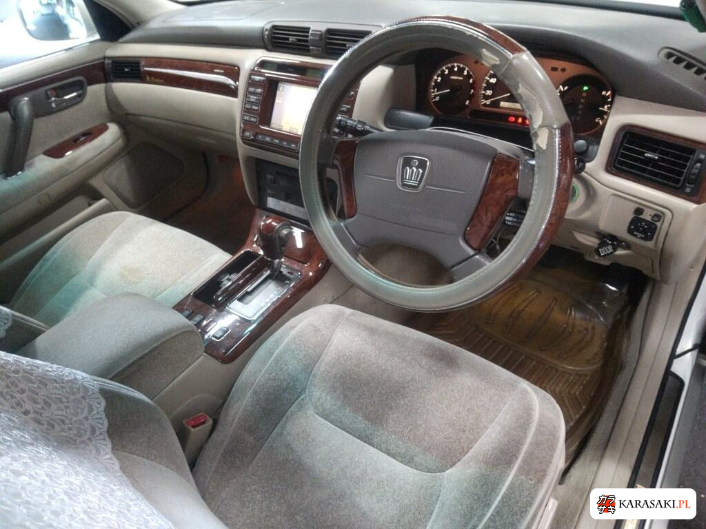 Toyota Crown 2003 z aukcji japońskiej