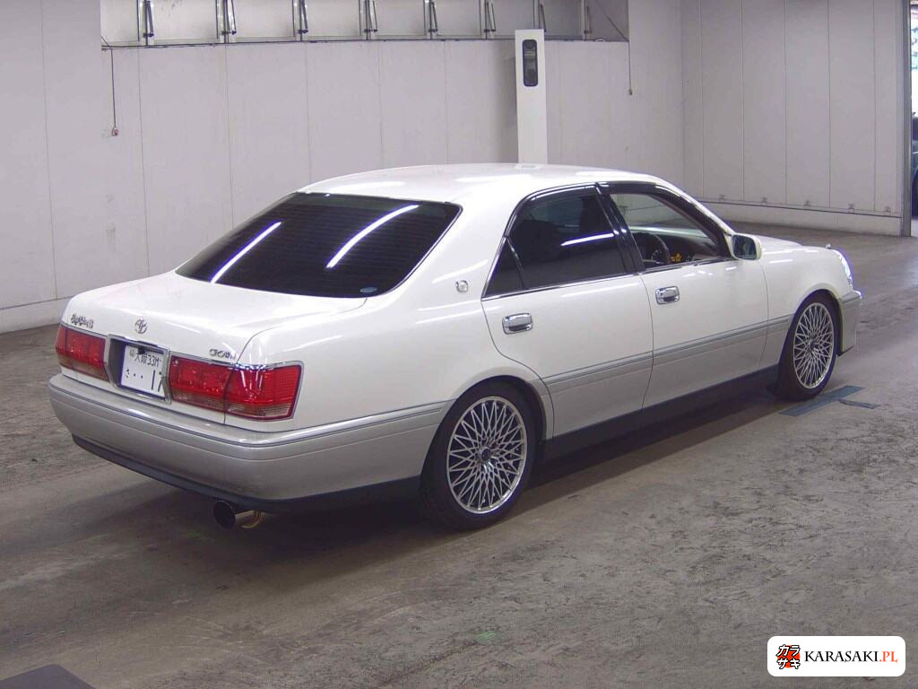 Toyota Crown 2001 z aukcji japońskiej
