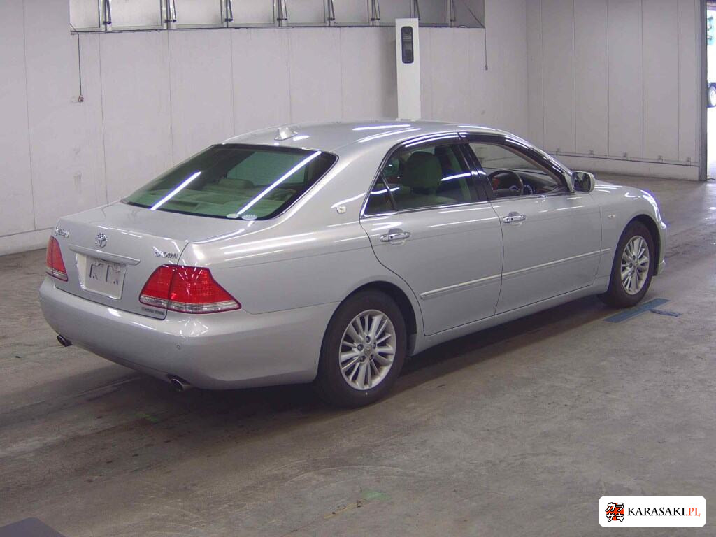 Toyota Crown 2005 z aukcji japońskiej