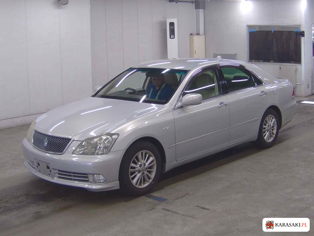 Toyota Crown 2005 z aukcji japońskiej