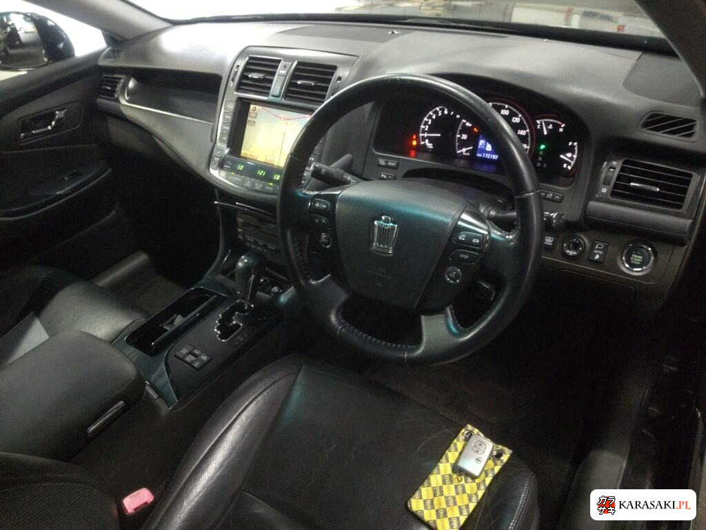 Toyota Crown 2008 z aukcji japońskiej
