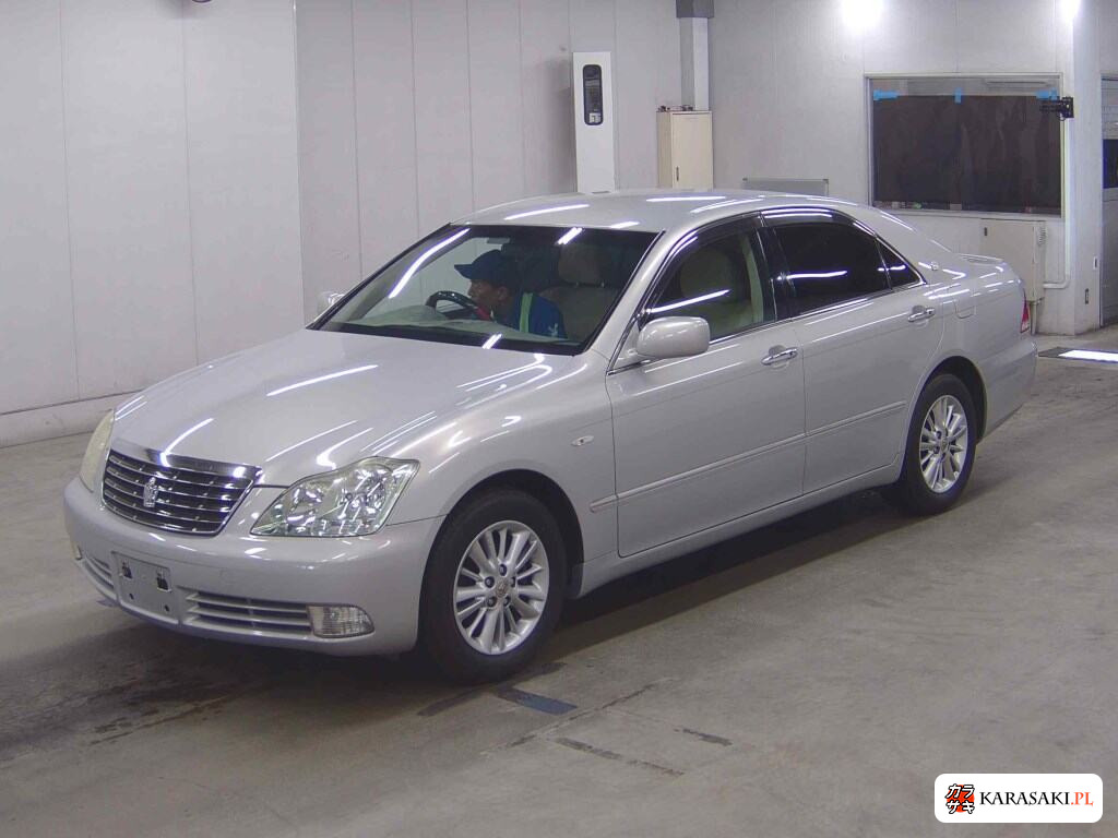 Toyota Crown 2004 z aukcji japońskiej