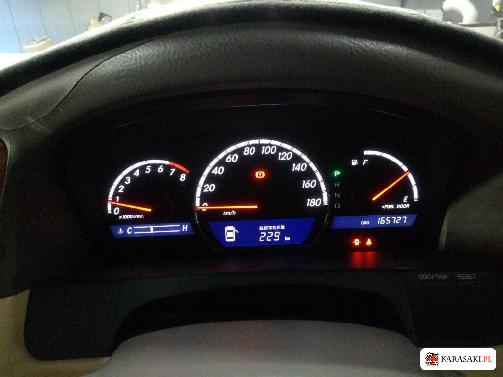 Toyota Crown 2004 z aukcji japońskiej